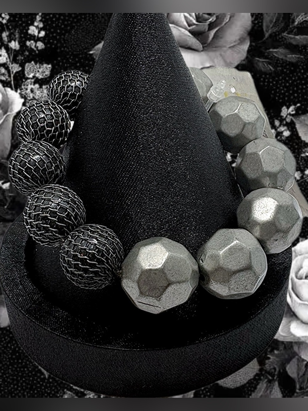 Gunmetal Grey and Black Beaded Geometric Stretch Bracelet New